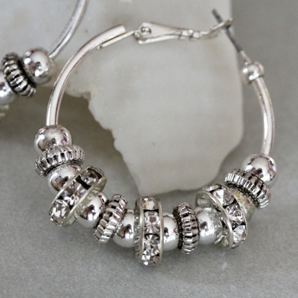 Fabulous Floating HOOP Earrings - Picture 4 of 5